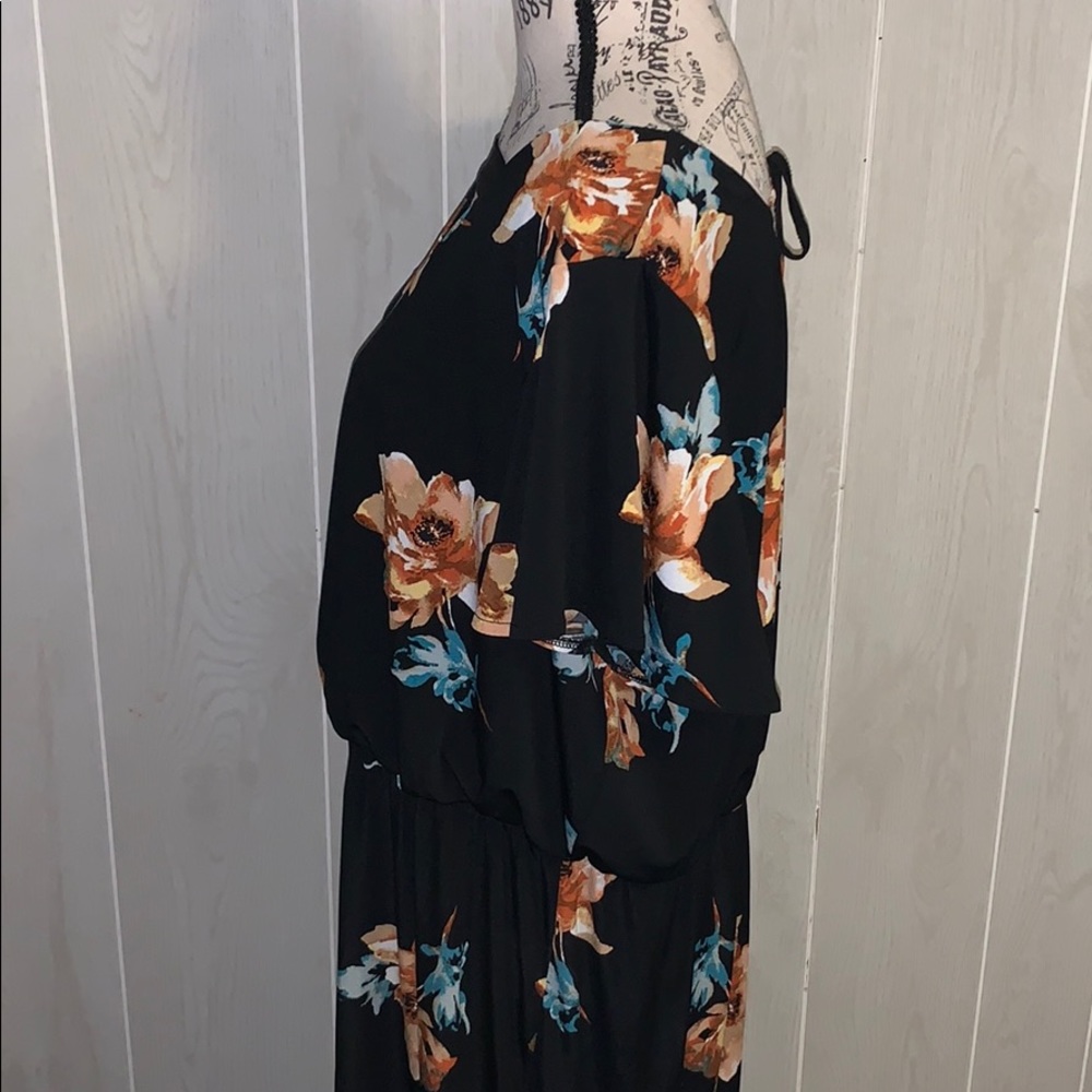 π¦ Moving Saleπ¦ Maurices floral dress w/cutout - Picture 5 of 8